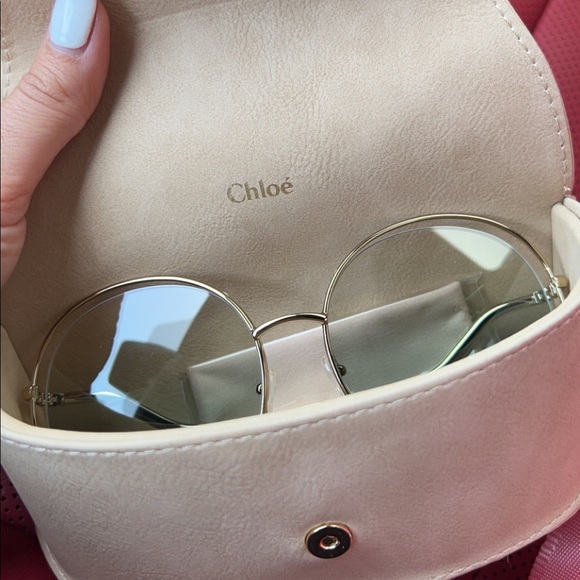 Chloe sunglasses ✨ - Picture 2 of 3